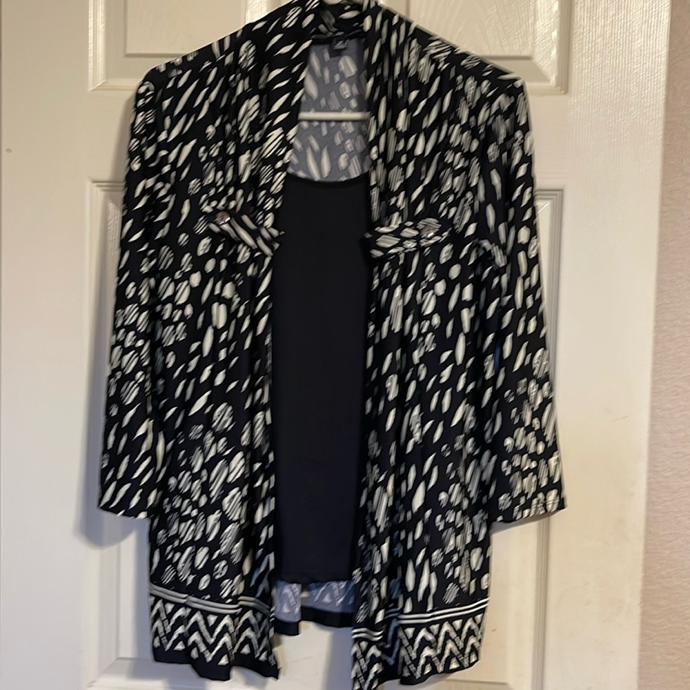 3/$15 bundle sale NATATIONS - med blouse black and cream